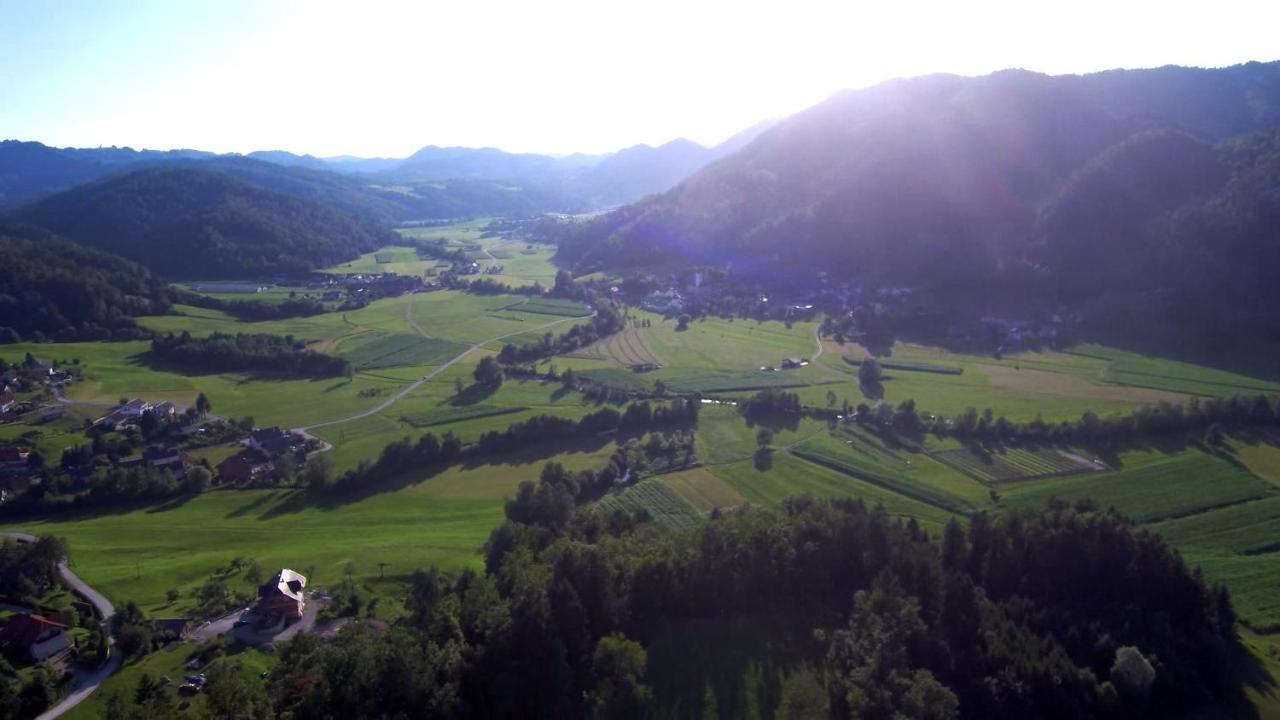 B&B Cerne Polhov Gradec Esterno foto