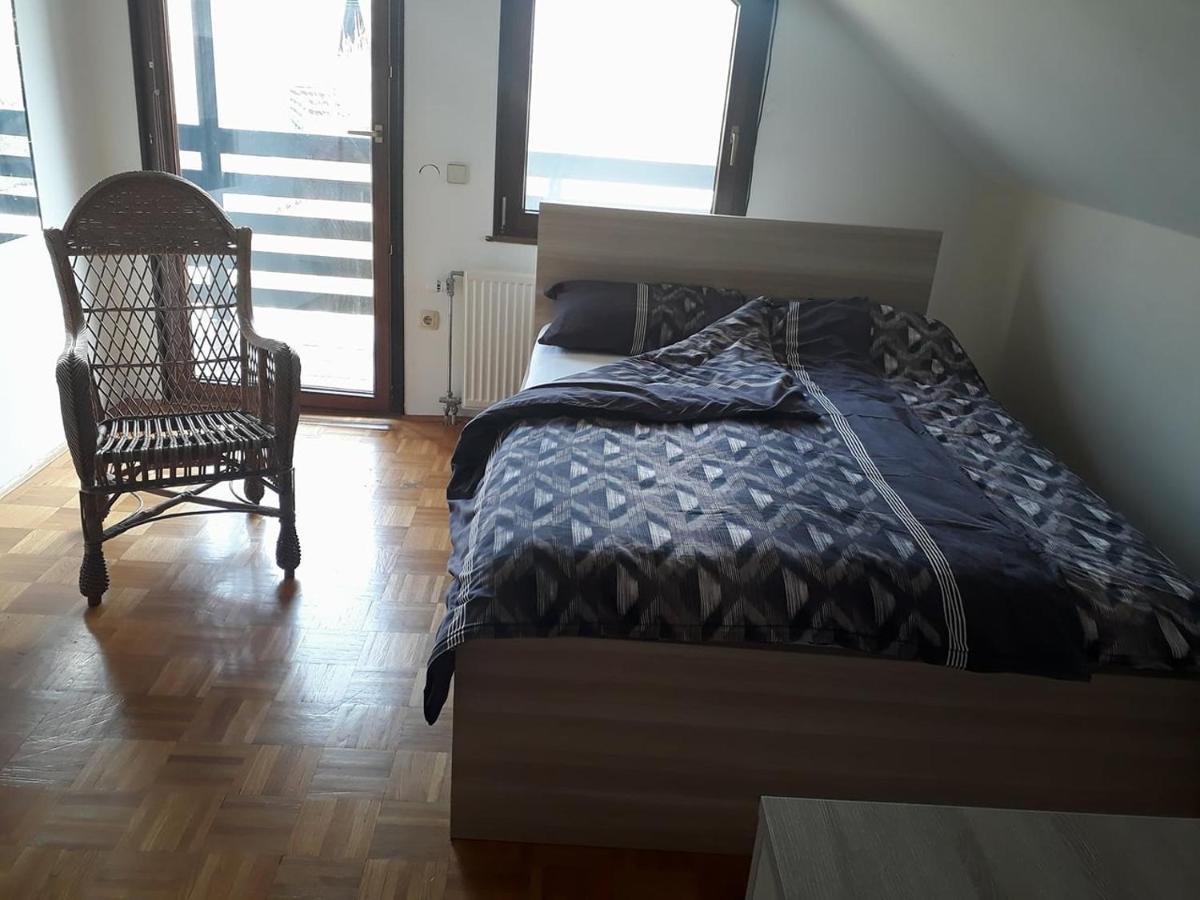 B&B Cerne Polhov Gradec Esterno foto